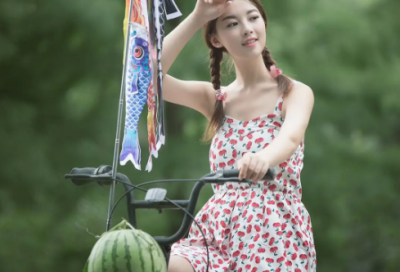 ​带掌星辰的网名大全