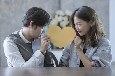 ​今天订婚发什么说说 表达自己订婚一句话