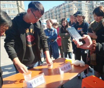 ​本报记者现场实验：网传用卫生纸做馒头 到底是真是假？