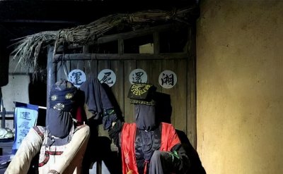 ​湘西赶尸真的存在吗-（古代湘西赶尸是真的吗）