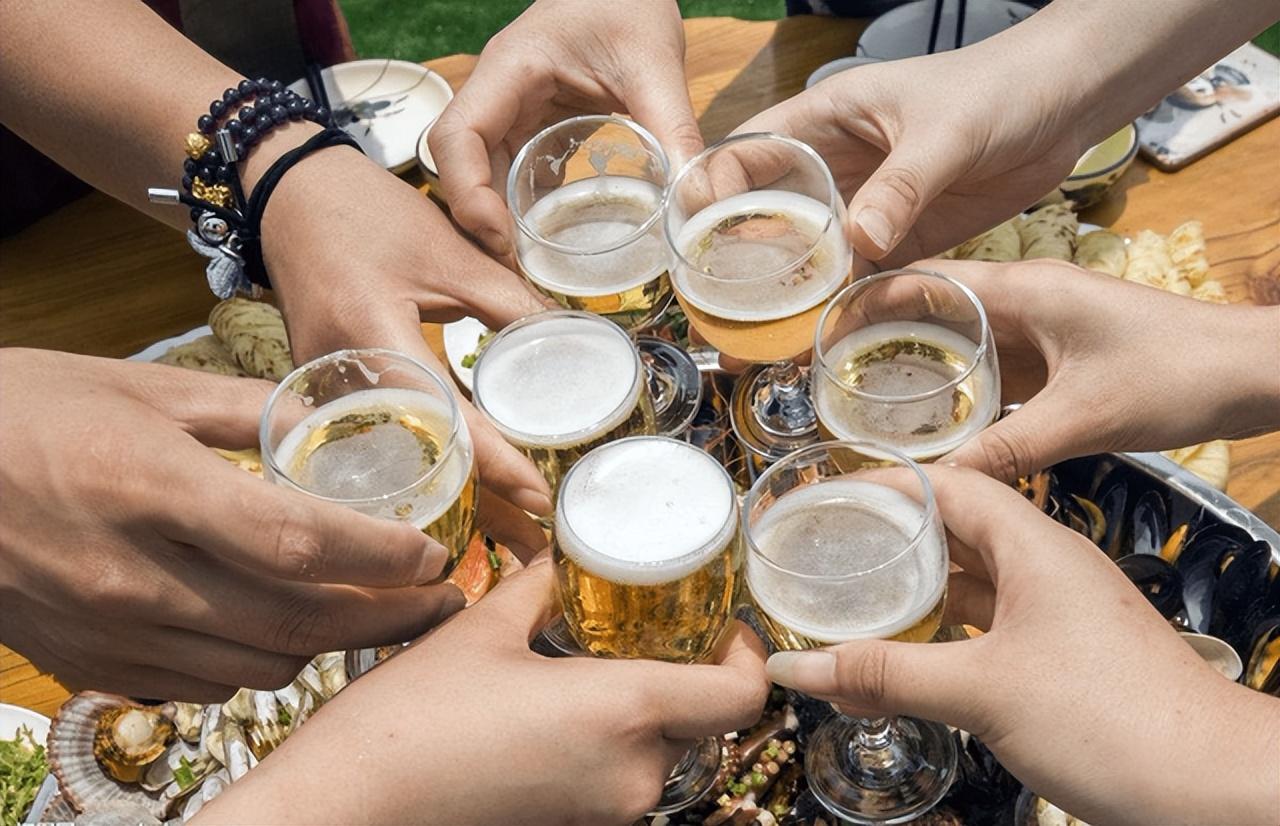 第二天酒后头晕怎么解酒最快（酒后头晕9个缓解的办法）