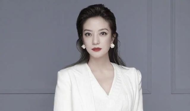 马云的老婆赵薇（如今下场大快人心）