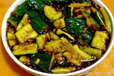 ​手拍青瓜！简单美味，一分钟学会在家做手拍青瓜！