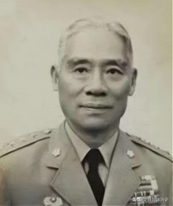 ​台军前十任参谋总长都是谁？