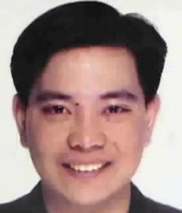 ​2014年，国际刑警发出对程慕阳的红色通缉令，其女在政坛受到影响