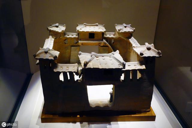 袁绍、袁术联合起来又能如何？东汉末期那些中枢豪门的困境