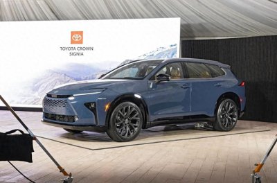 ​皇冠家族新成员signia，它属于皇冠，但是很丰田！