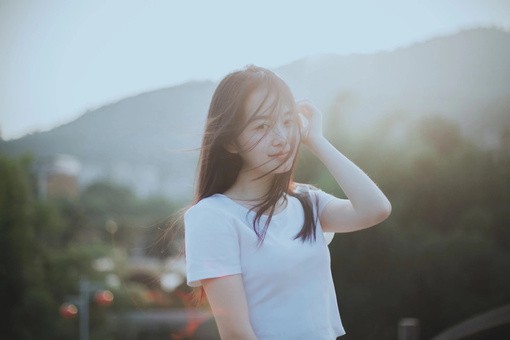 品茶的好句经典唯美茶感悟人生的经典句子(精选97句)