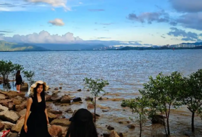 ​知青战友情深的美好短句子 表达战友情深的八个字